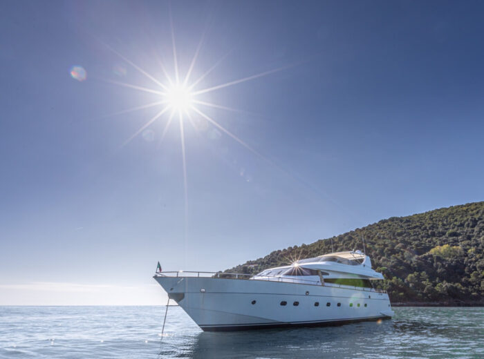noleggio yacht NELSON 25, Charter yacht, noleggio yacht, mc yacht