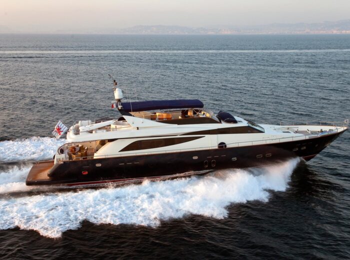 noleggio yachts guy couach